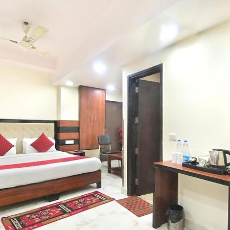 Hotel Emporio View - New Delhi Railway Station - Paharganj Zewnętrze zdjęcie