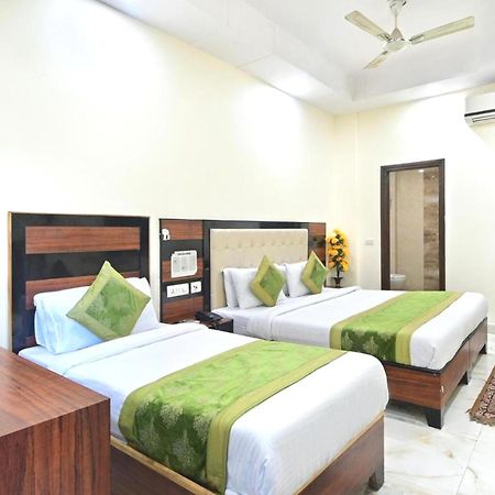 Hotel Emporio View - New Delhi Railway Station - Paharganj Zewnętrze zdjęcie