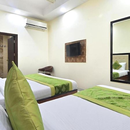 Hotel Emporio View - New Delhi Railway Station - Paharganj Zewnętrze zdjęcie