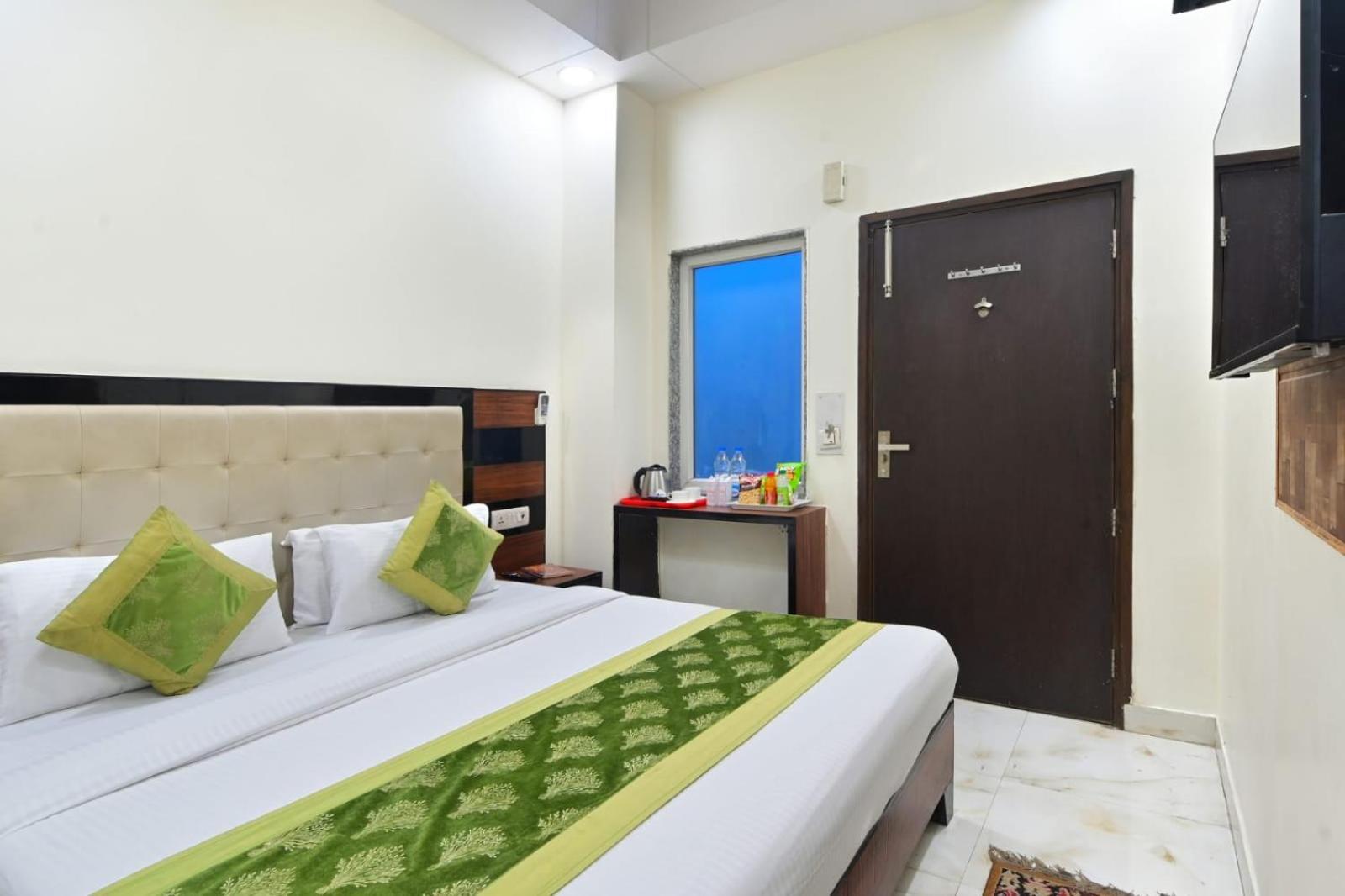 Hotel Emporio View - New Delhi Railway Station - Paharganj Zewnętrze zdjęcie