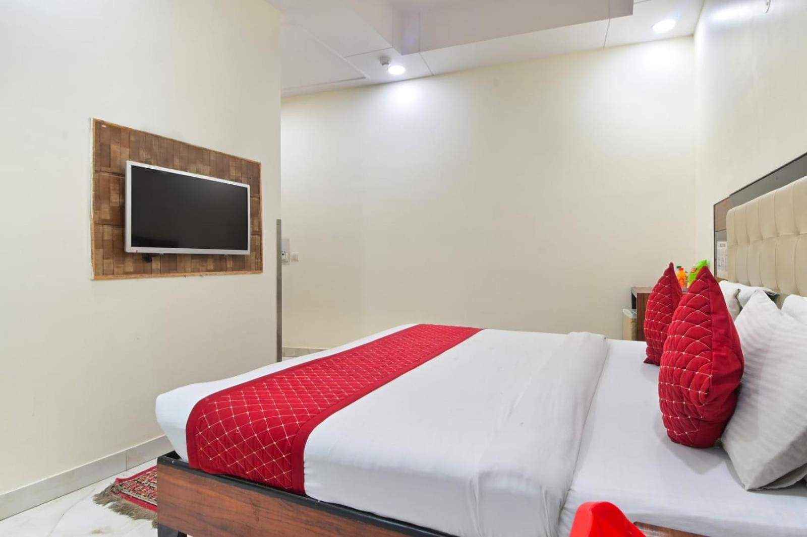 Hotel Emporio View - New Delhi Railway Station - Paharganj Zewnętrze zdjęcie
