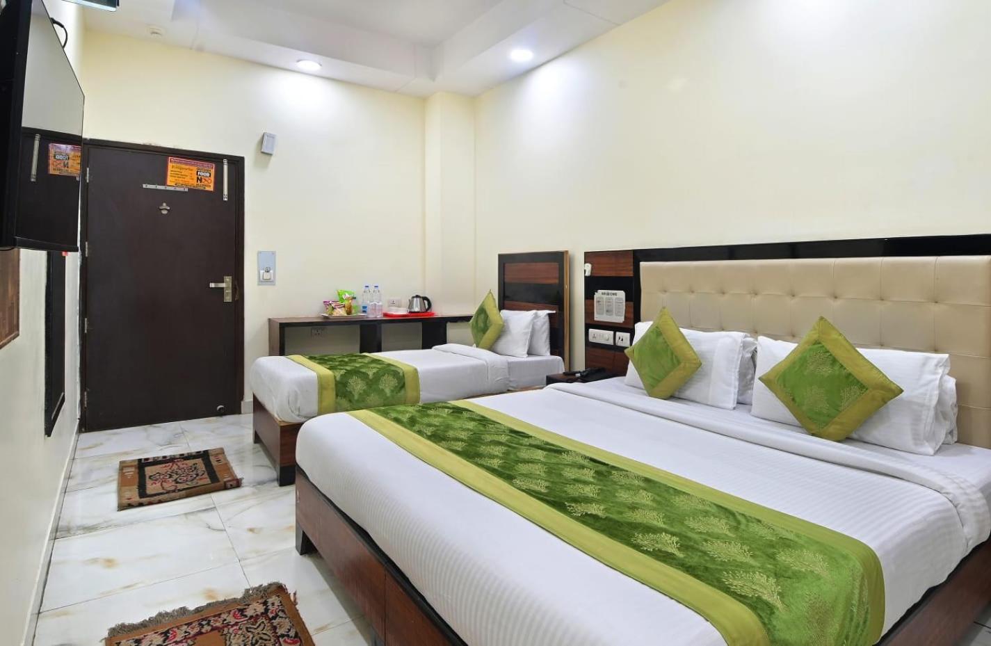 Hotel Emporio View - New Delhi Railway Station - Paharganj Zewnętrze zdjęcie