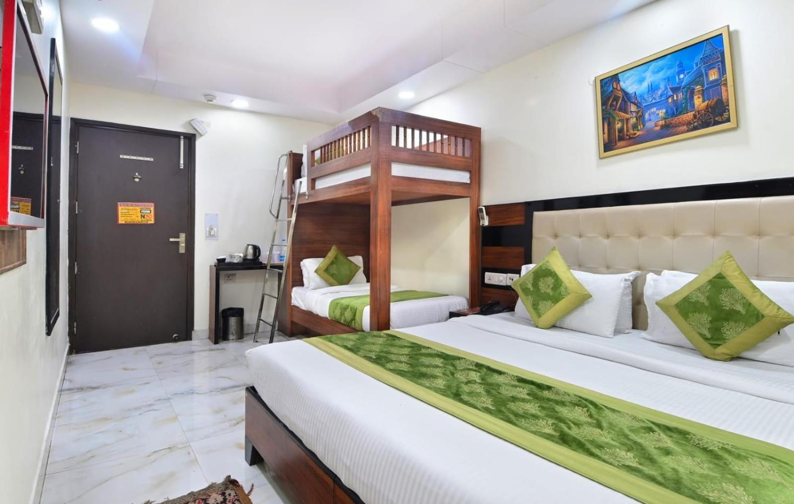 Hotel Emporio View - New Delhi Railway Station - Paharganj Zewnętrze zdjęcie