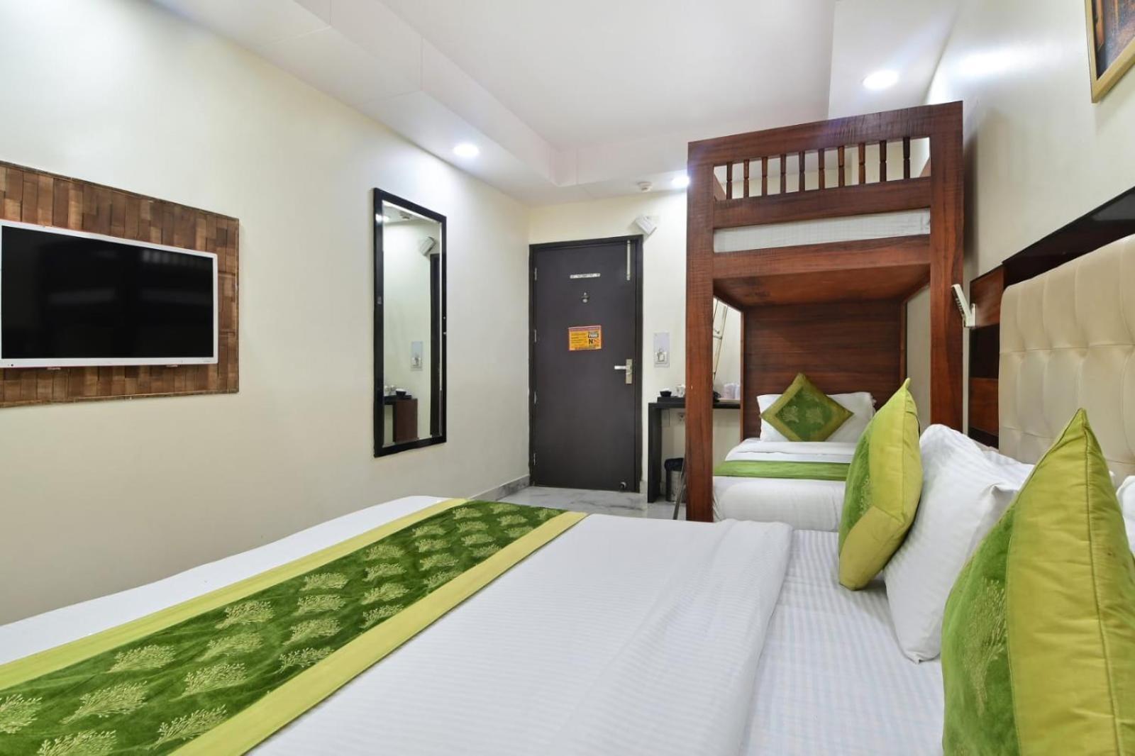 Hotel Emporio View - New Delhi Railway Station - Paharganj Zewnętrze zdjęcie