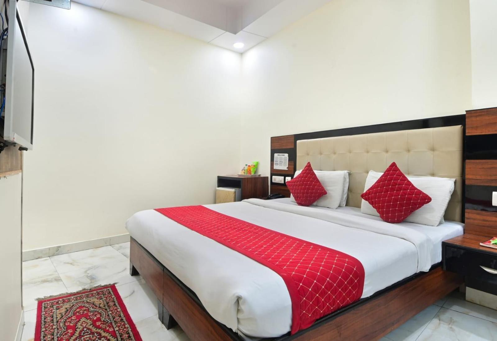 Hotel Emporio View - New Delhi Railway Station - Paharganj Zewnętrze zdjęcie